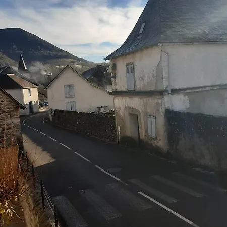 Maison De Campagne 度假居 Issor