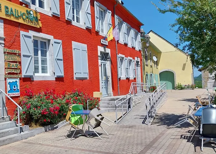 Maison De Campagne Issor